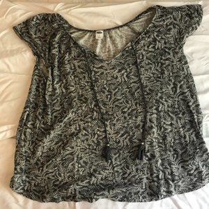 Old Navy Gray and White Floral Top